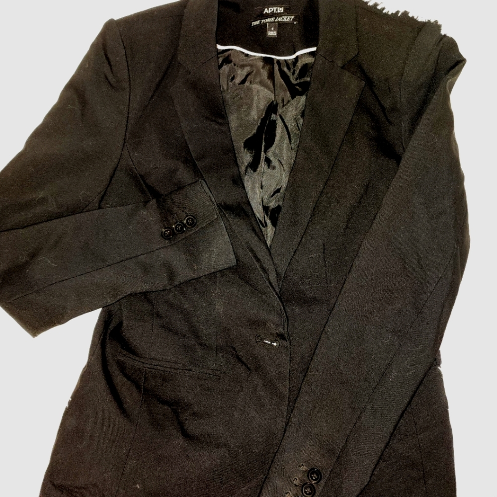 Size 2 Apt. 9 black blazer